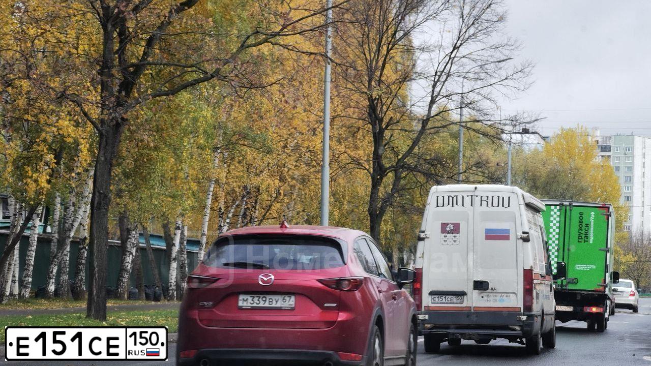 Фото автомобиля IVECO DAILY, 2004 — госномер Е151СЕ150. Цвет: БЕЛЫЙ
