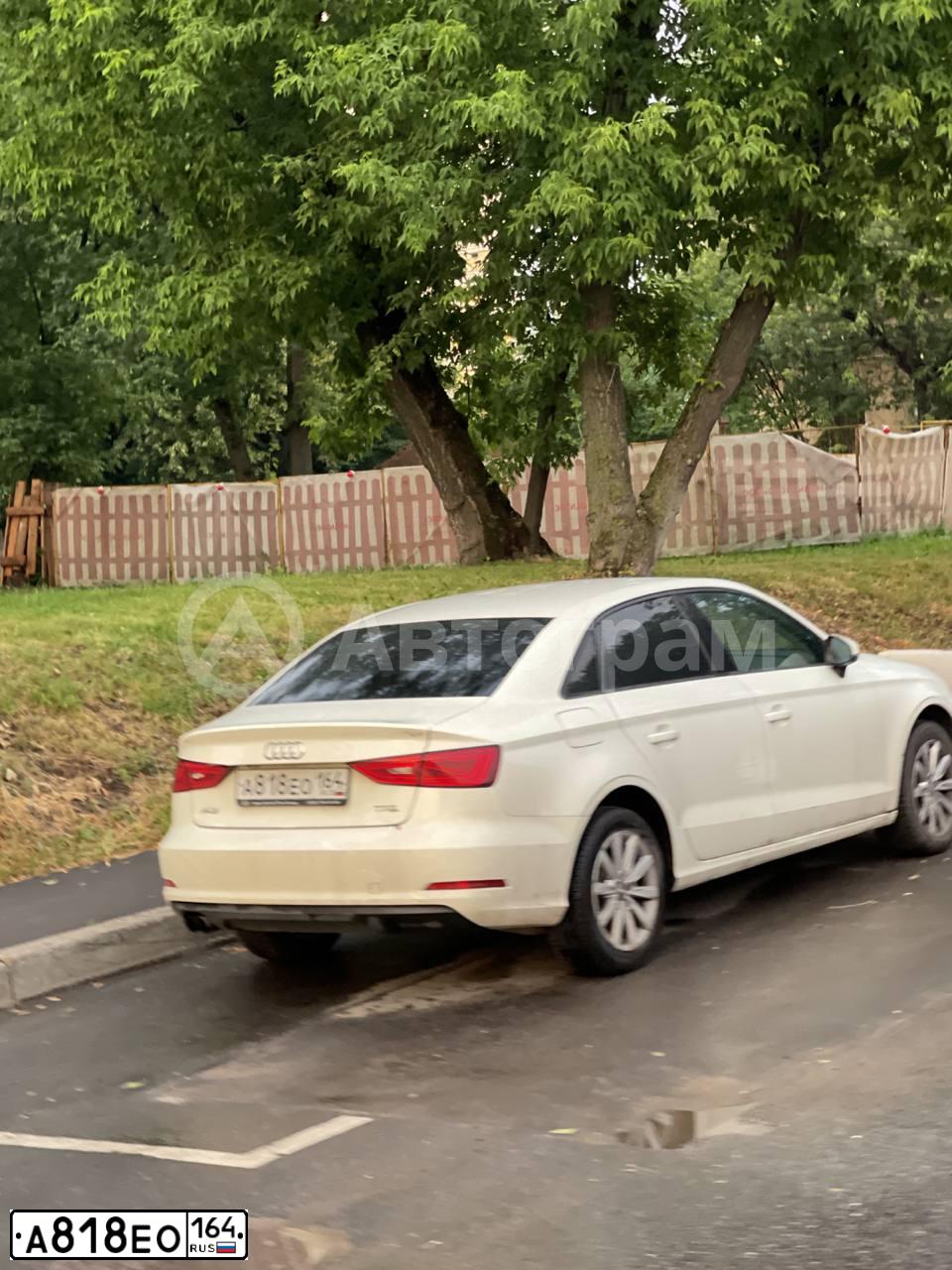 Фото автомобиля AUDI A3, 2014 — госномер А818ЕО164. Цвет: Белый