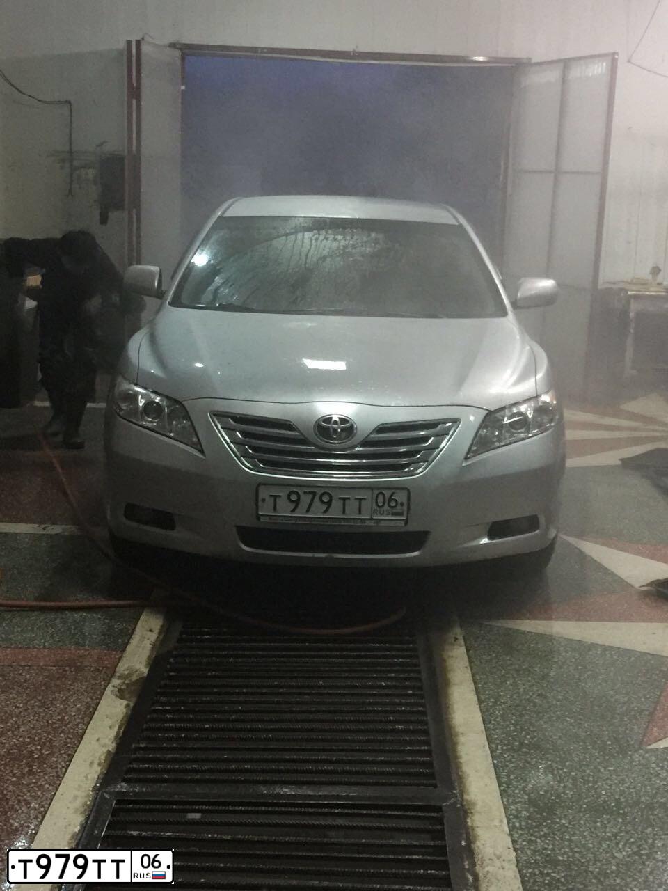 Фото автомобиля TOYOTA CAMRY, 2007 — госномер В071ЕХ17