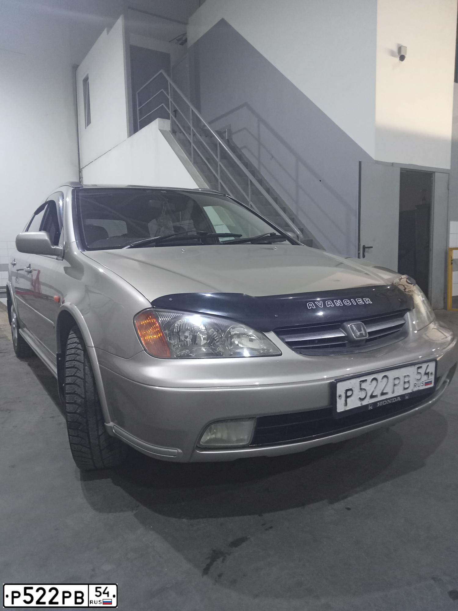 Фото автомобиля HONDA AVANCIER, 2000 — госномер К498НЕ122