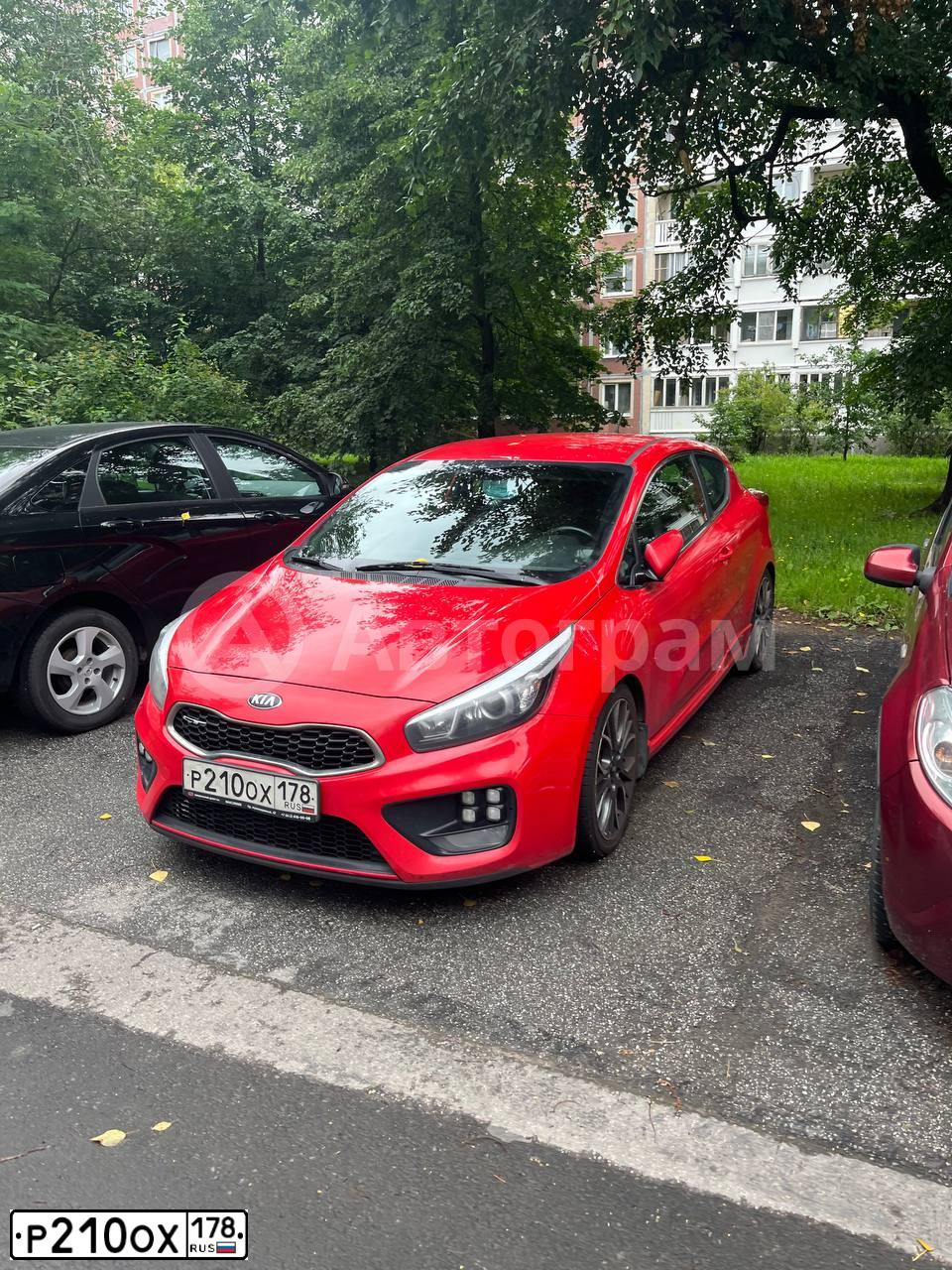 Фото автомобиля KIA CEE'D, 2014 — госномер Н088ВТ198. Цвет: Красный