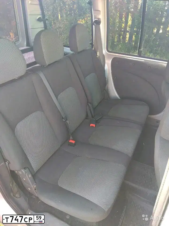 Фото автомобиля FIAT DOBLO, 2007 — госномер Т747СР59. Цвет: СВЕТЛО СЕРЫЙ