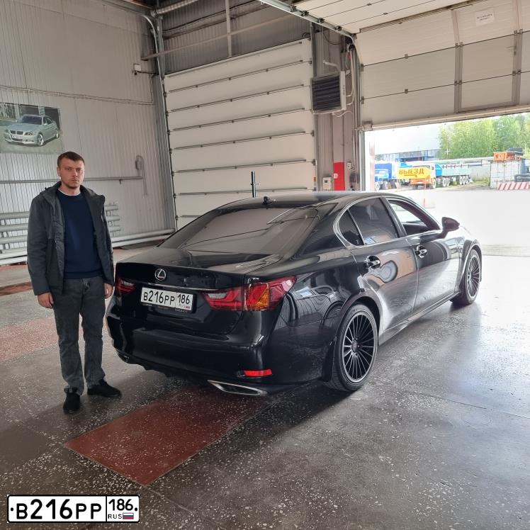 Фото автомобиля LEXUS GS, 2014 — госномер Е825СВ186. Цвет: ЧЕРНЫЙ