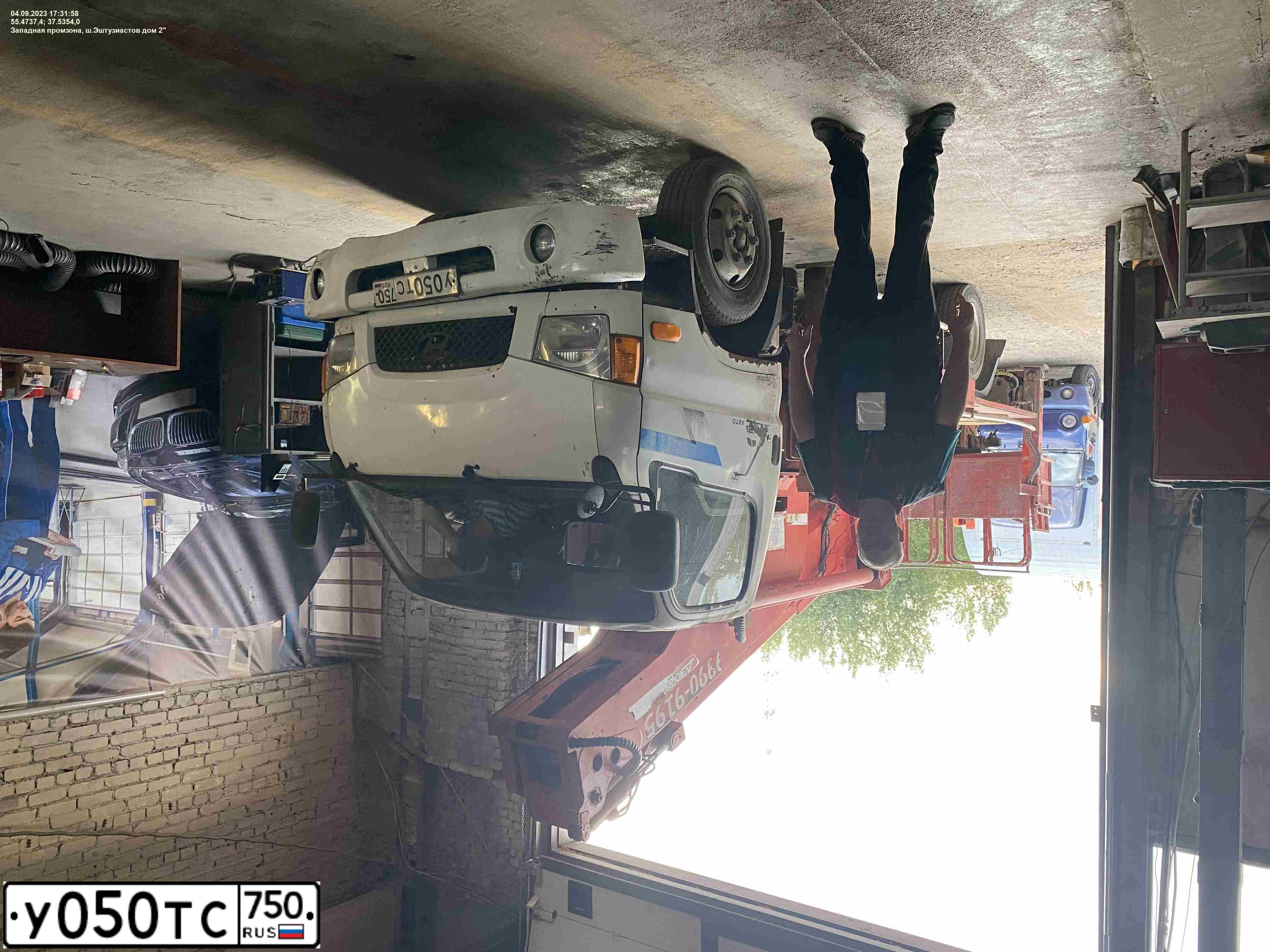 Фото автомобиля IVECO 2818, 2010 — госномер С968УР716