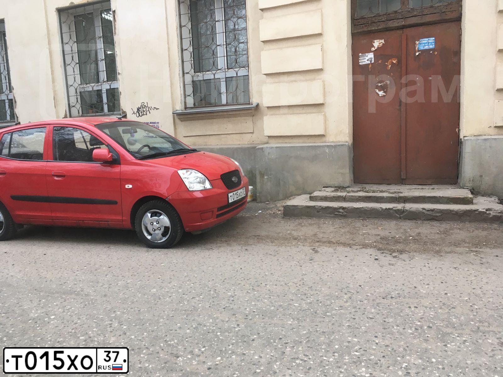 Фото автомобиля KIA PICANTO, 2005 — госномер Х877МЕ37. Цвет: Красный