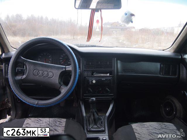 Фото автомобиля AUDI 80, 1988 — госномер Е507РВ53. Цвет: СИНЕ-ЗЕЛЕНЫЙ