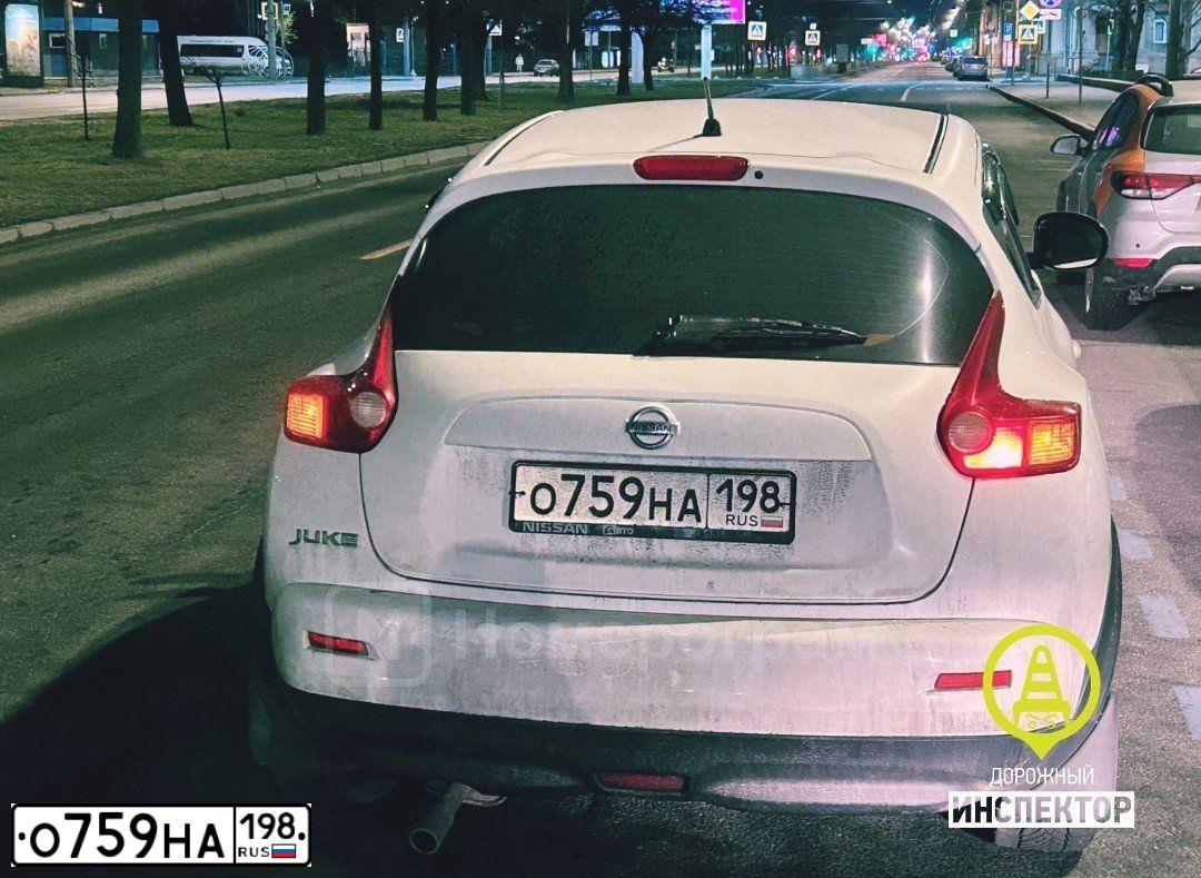 Фото автомобиля NISSAN JUKE, 2012 — госномер О759НА198. Цвет: Белый