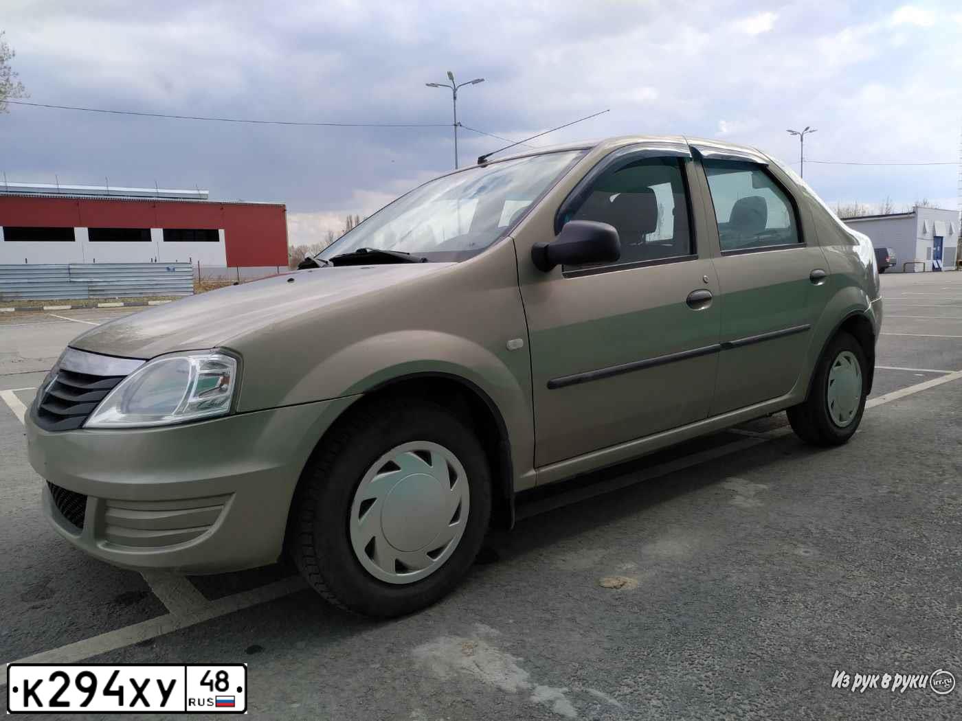 Фото автомобиля RENAULT LOGAN, 2010 — госномер К294ХУ48. Цвет: БЕЖЕВЫЙ