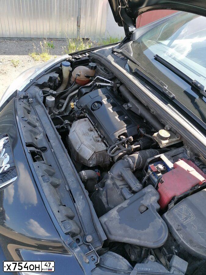 Фото автомобиля MAZDA 3, 2007 — госномер Р222ЕС60. Цвет: ТЕМНО-ВИШНЕВЫЙ