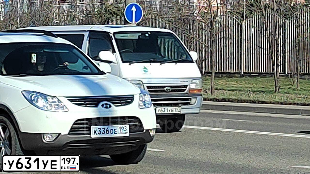 Фото автомобиля BMW X3, 2012 — госномер Н399ВН799. Цвет: Белый
