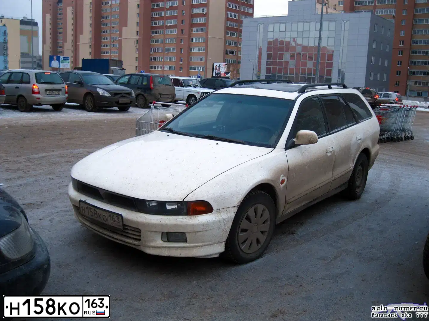 Фото автомобиля DAEWOO NEXIA, 2010 — госномер Т338ЕМ136. Цвет: БОРДОВЫЙ