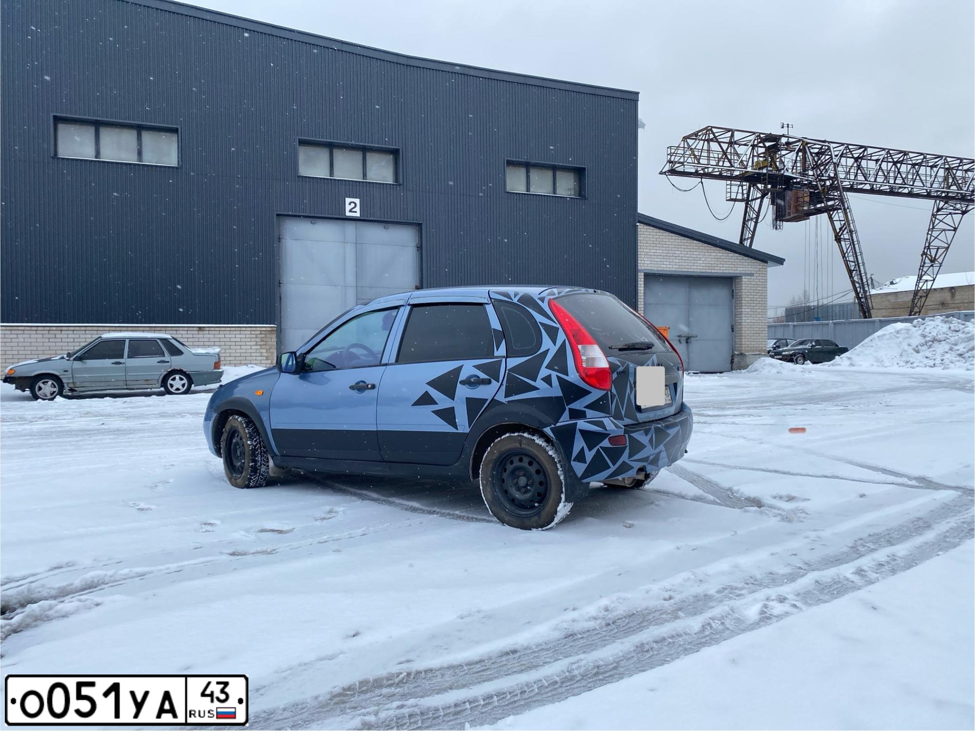 Фото автомобиля VOLKSWAGEN GOLF, 1992 — госномер О051УА43. Цвет: ЗЕЛЕНЫЙ