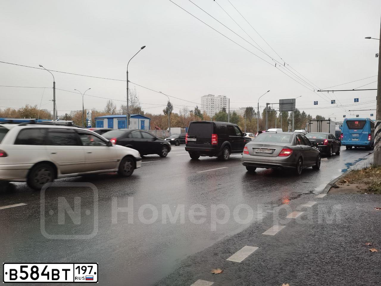 Фото автомобиля MERCEDES-BENZ C-CLASS, 2007 — госномер К016НН799. Цвет: СЕРЫЙ