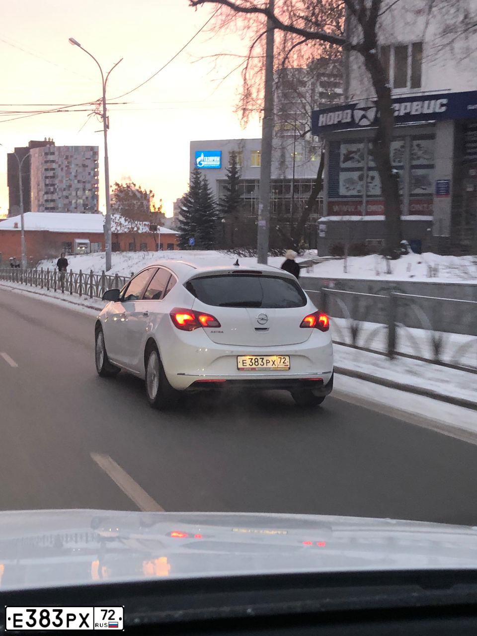 Фото автомобиля OPEL CORSA, 2007 — госномер С904ХС102. Цвет: СЕРЕБРИСТЫЙ