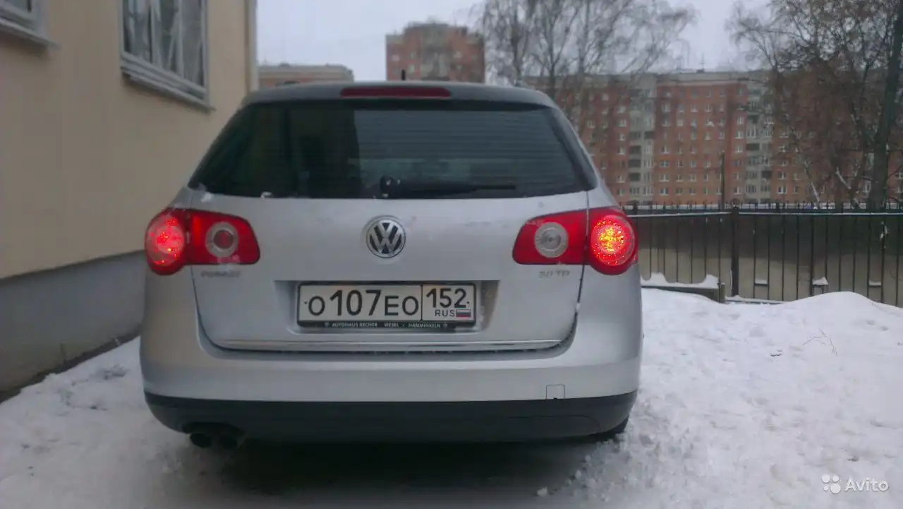 Фото автомобиля VOLKSWAGEN PASSAT, 2008 — госномер Х271КУ152. Цвет: СЕРЫЙ