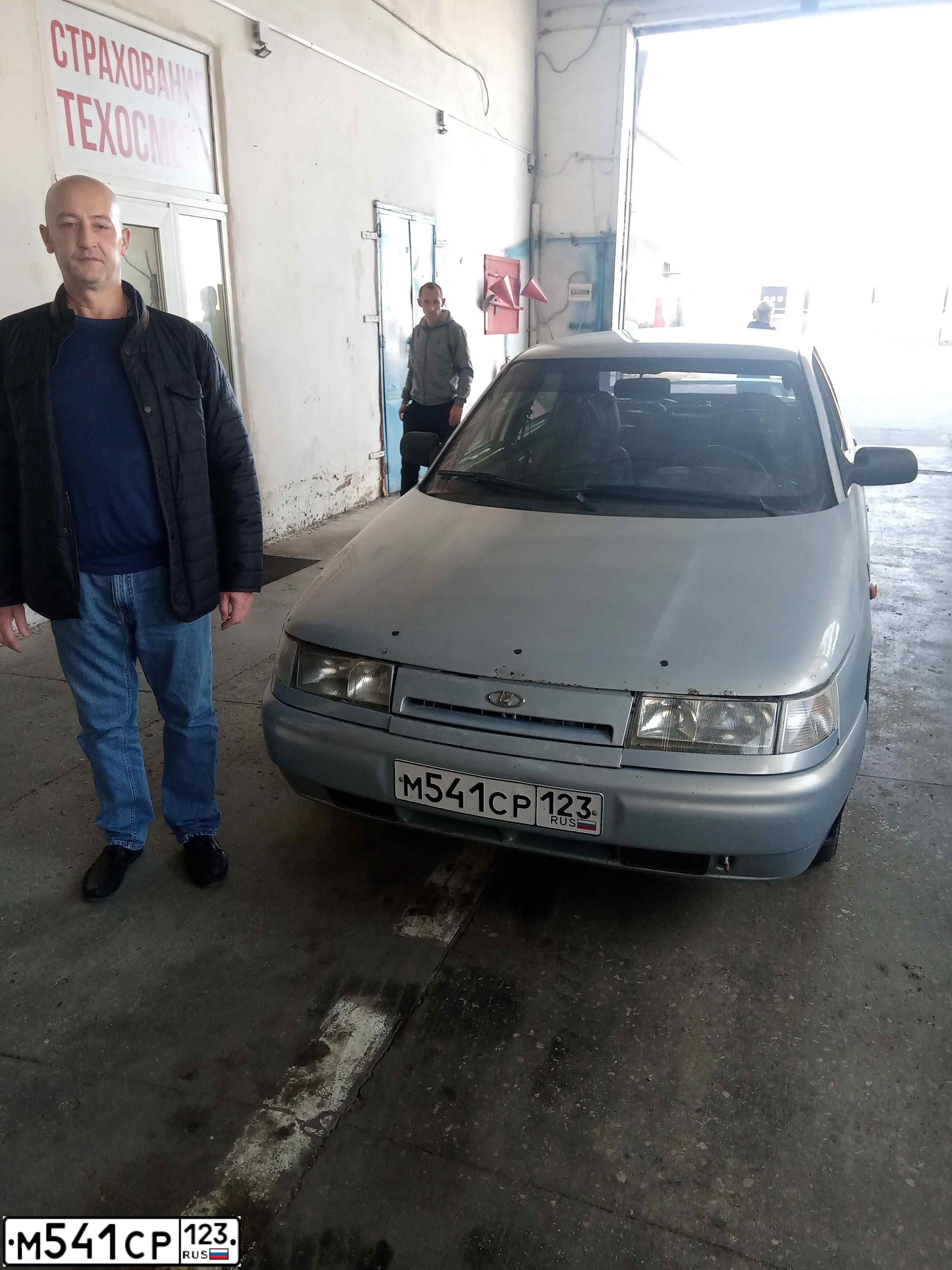 Фото автомобиля LADA 2110, 2005 — госномер М305МВ12. Цвет: СЕРЕБРИСТО-ЖЕЛТЫЙ