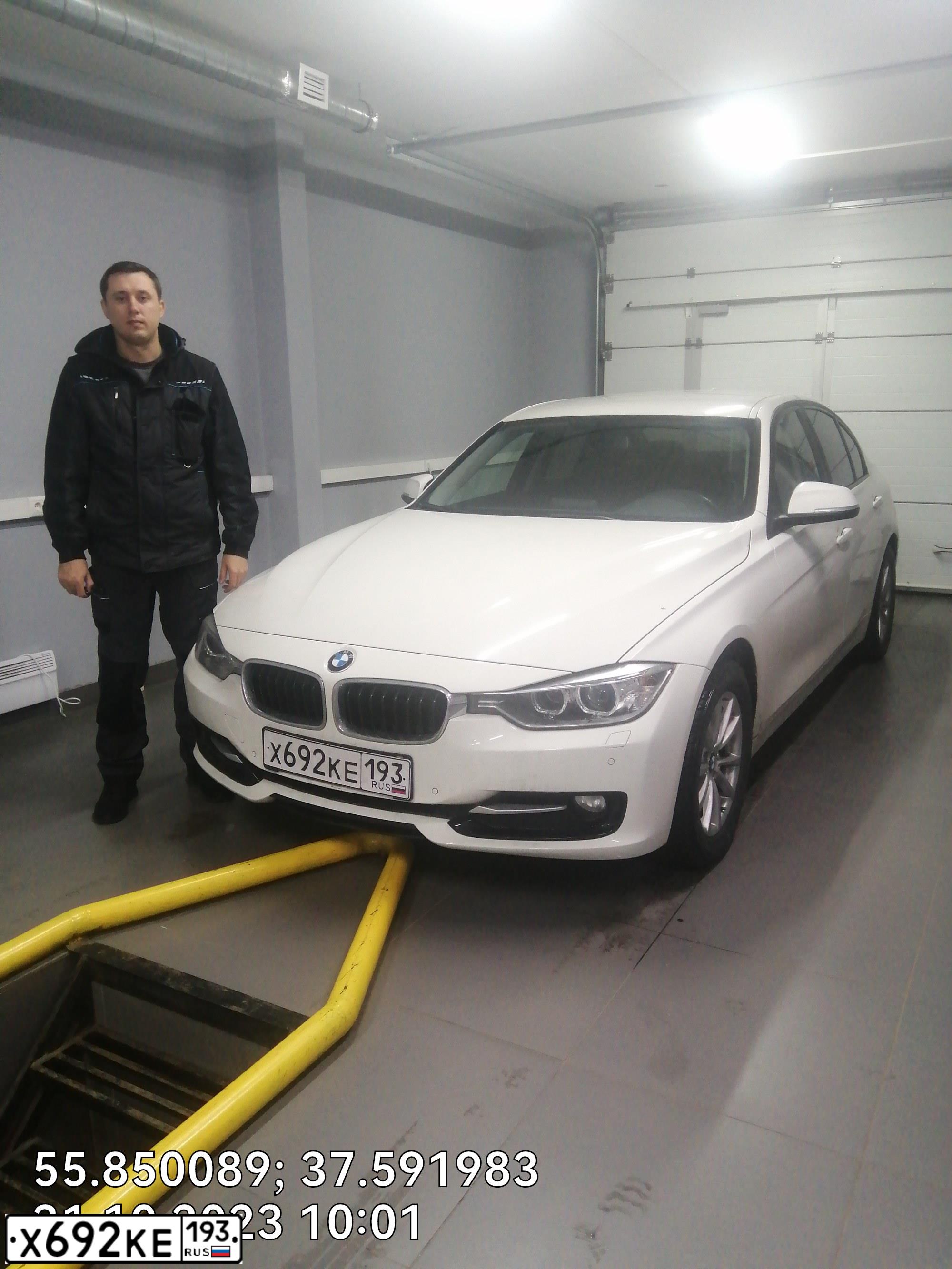 Фото автомобиля BMW 316I, 2014 — госномер М232КО702. Цвет: Белый