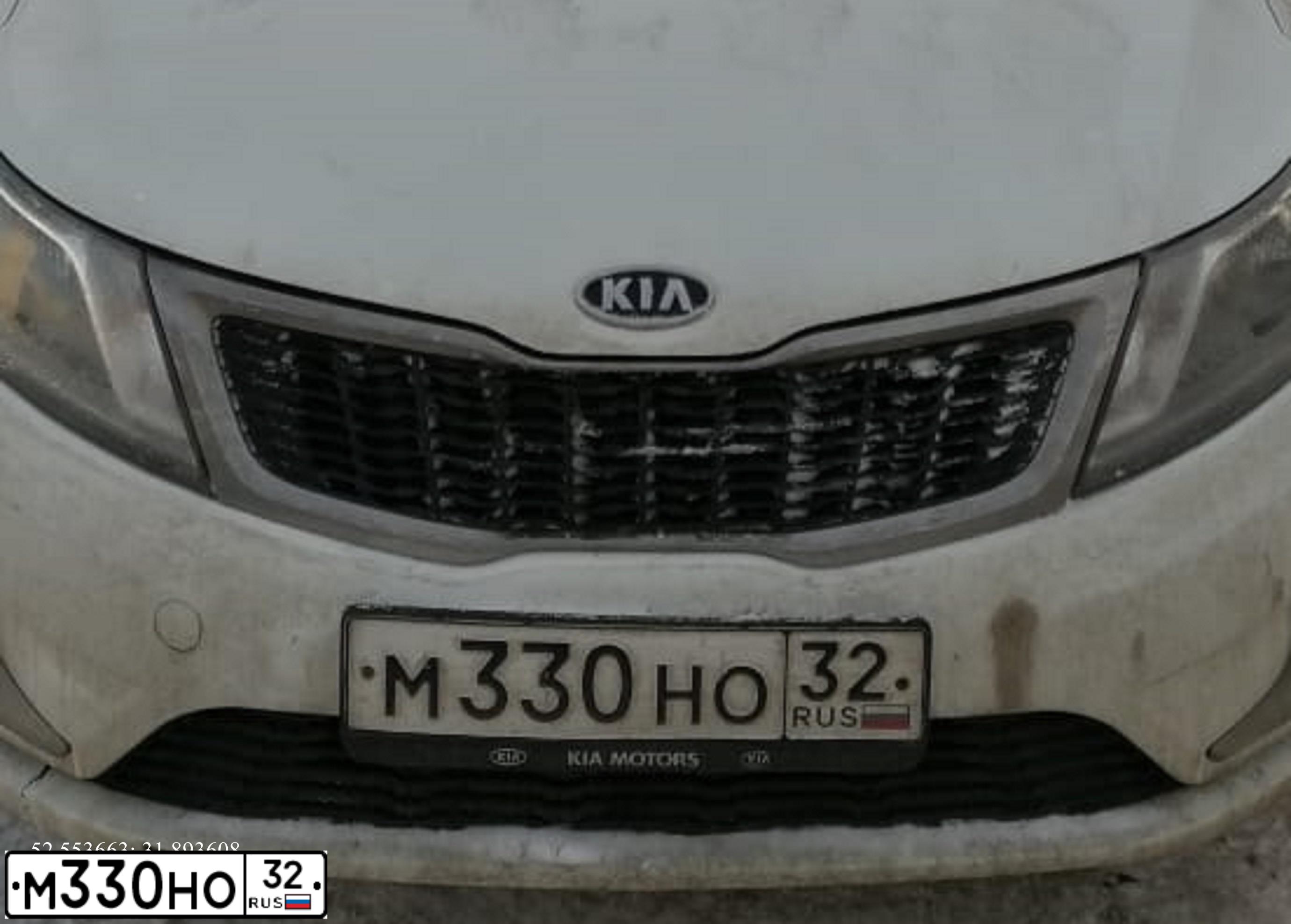 Фото автомобиля KIA RIO, 2012 — госномер М330НО32. Цвет: Белый