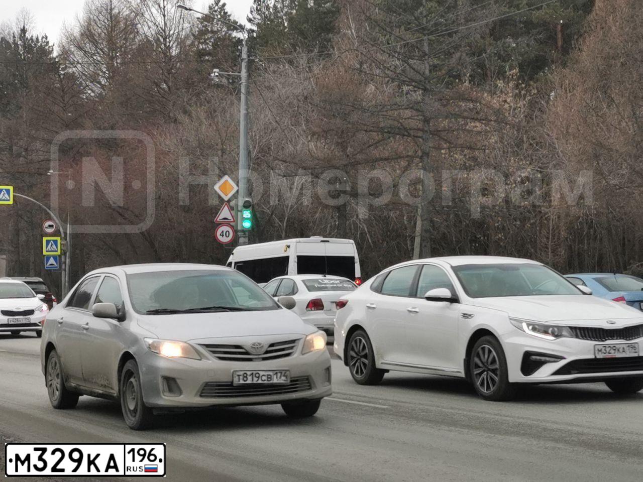 Фото автомобиля KIA MAGENTIS / OPTIMA, 2019 — госномер М329КА196. Цвет: Белый