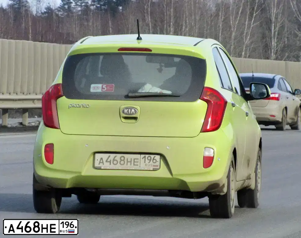 Фото автомобиля KIA PICANTO / MORNING, 2013 — госномер А468НЕ196. Цвет: СВЕТЛО-ЗЕЛЕНЫЙ
