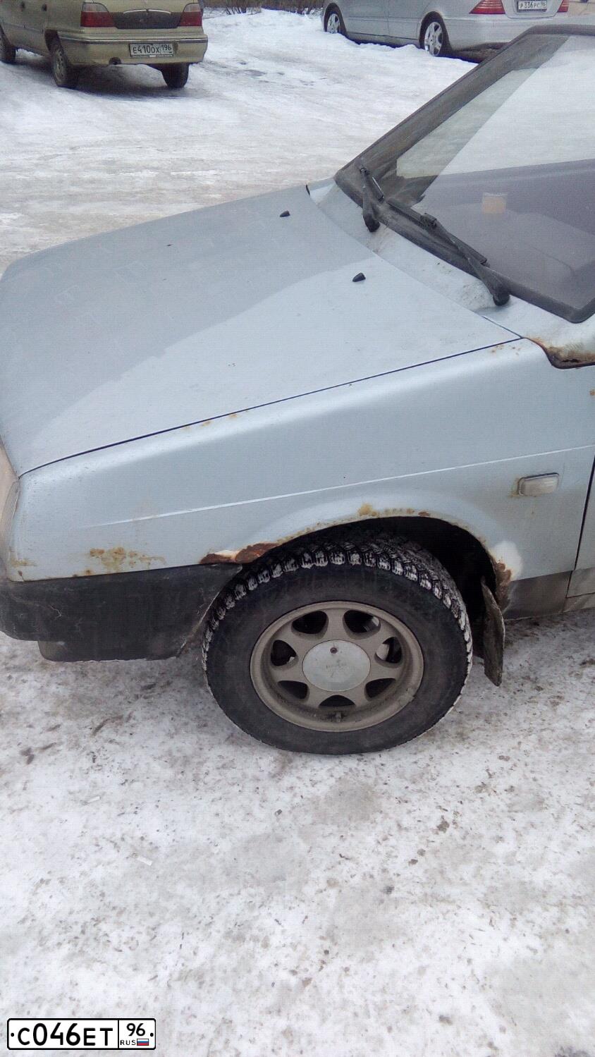 Фото автомобиля LADA 2108 SAMARA, 2002 — госномер С046ЕТ96. Цвет: серебристо-голубой