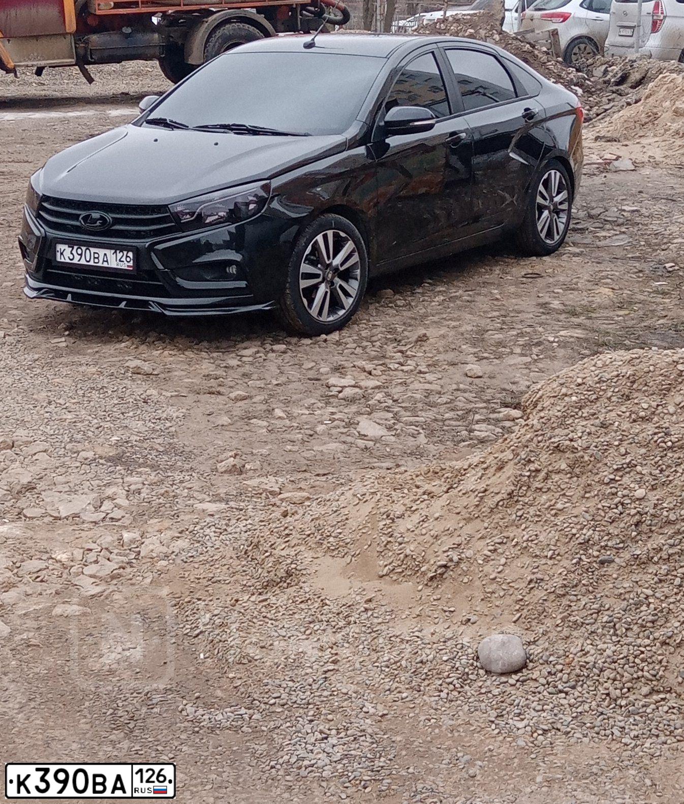 Фото автомобиля LADA VESTA, 2016 — госномер Т919МО193. Цвет: ЧЕРНЫЙ