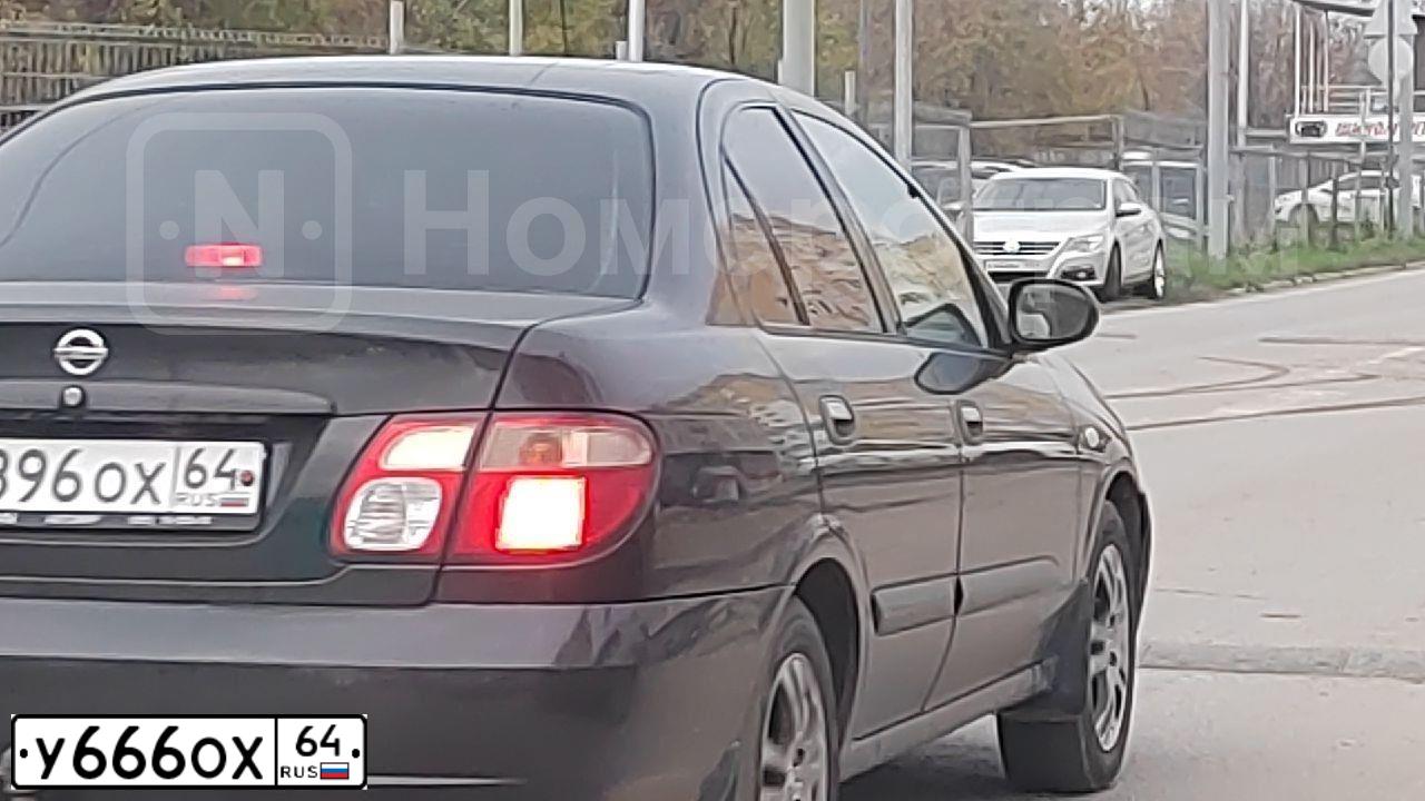 Фото автомобиля LADA 2112, 2004 — госномер В124ОТ126. Цвет: СРЕДНИЙ СЕРО-ЗЕЛЕН МЕТ