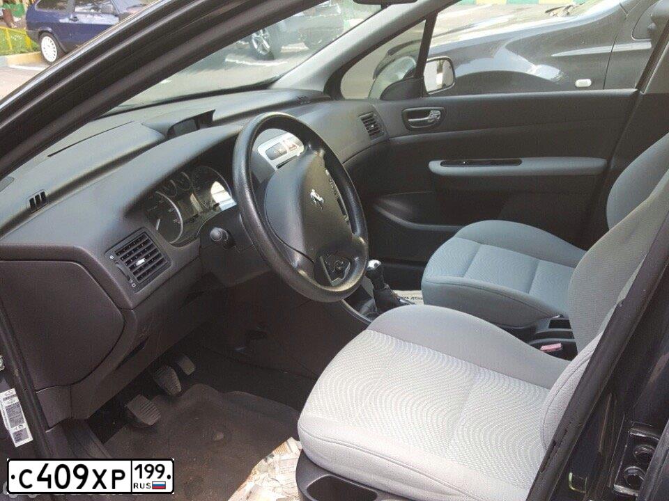 Фото автомобиля PEUGEOT 307, 2004 — госномер С409ХР199. Цвет: ЧЕРНЫЙ