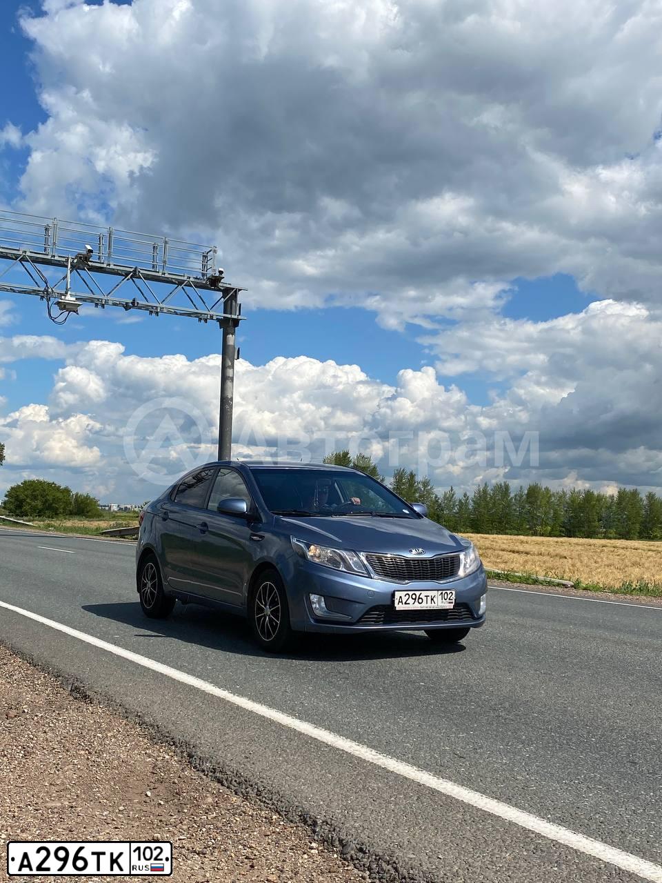 Фото автомобиля ВАЗ 21150, 2002 — госномер Е495ХЕ702. Цвет: СЕРЕБРИСТО ЖЕЛТО-ЗЕЛЕНЫЙ