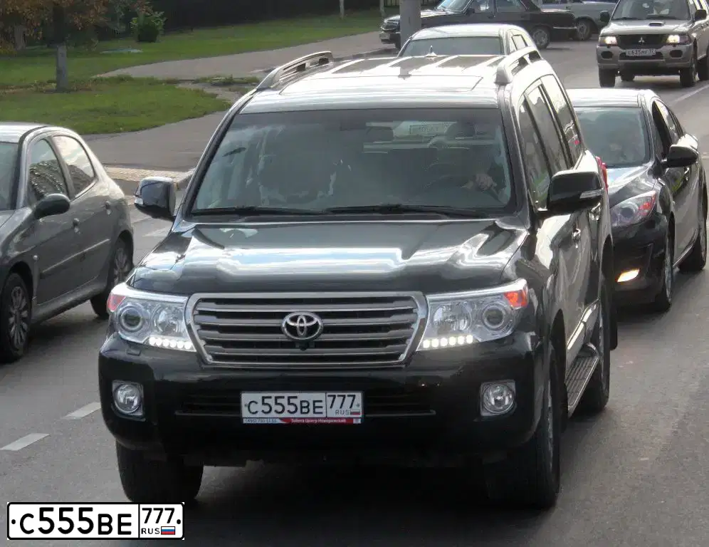 Фото автомобиля LADA 2104, 2004 — госномер С555ВЕ777. Цвет: СИНИЙ