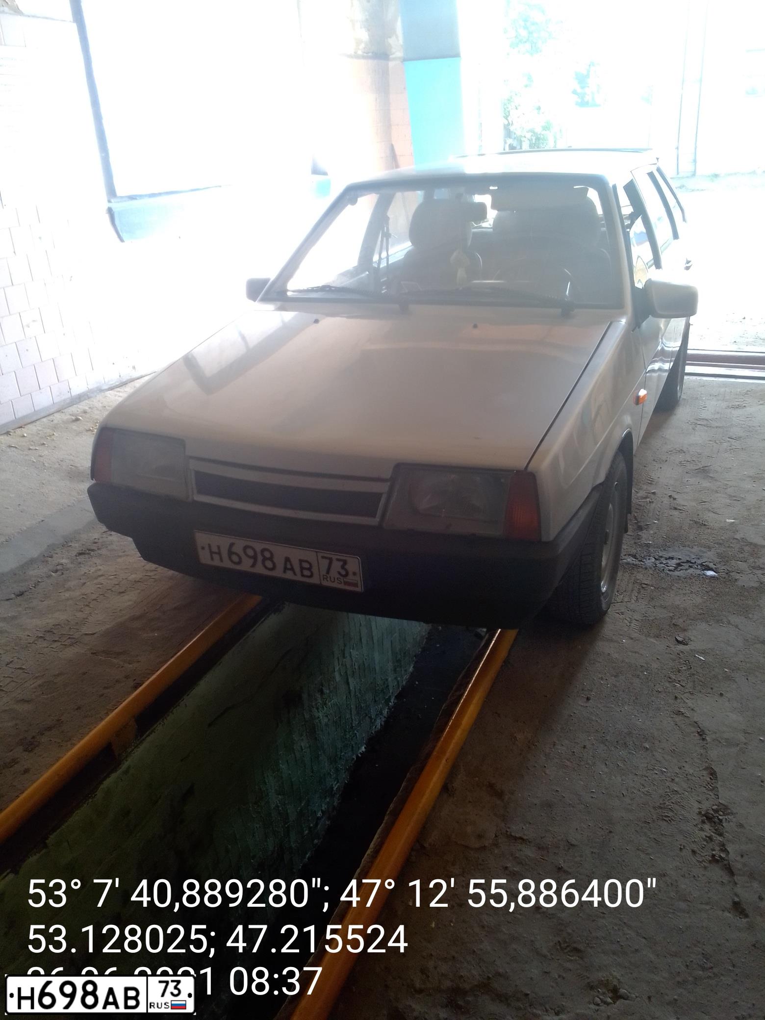 Фото автомобиля LADA 2107 LADA, 2006 — госномер Р773НР58. Цвет: ТЕМНО-ВИШНЕВЫЙ