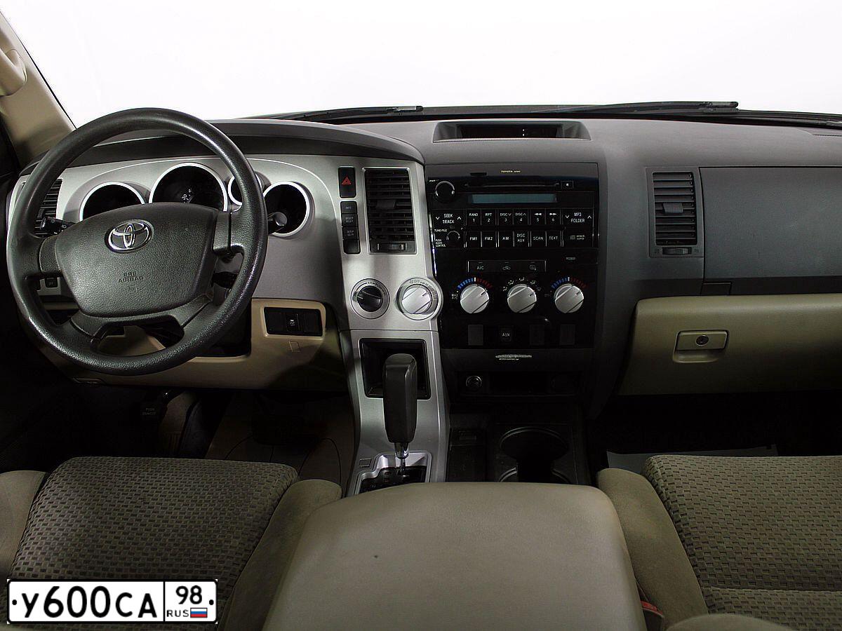 Фото автомобиля LANDROVER DISCOVERY, 2014 — госномер Т118ТН178. Цвет: ЧЕРНЫЙ