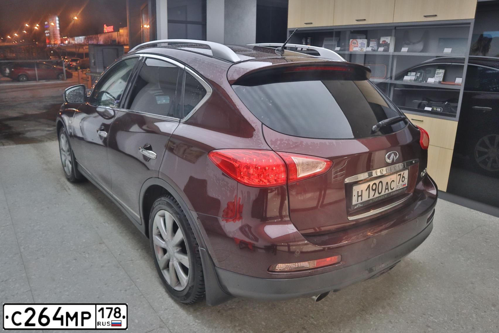 Фото автомобиля INFINITI QX50, 2014 — госномер Н277ТТ35
