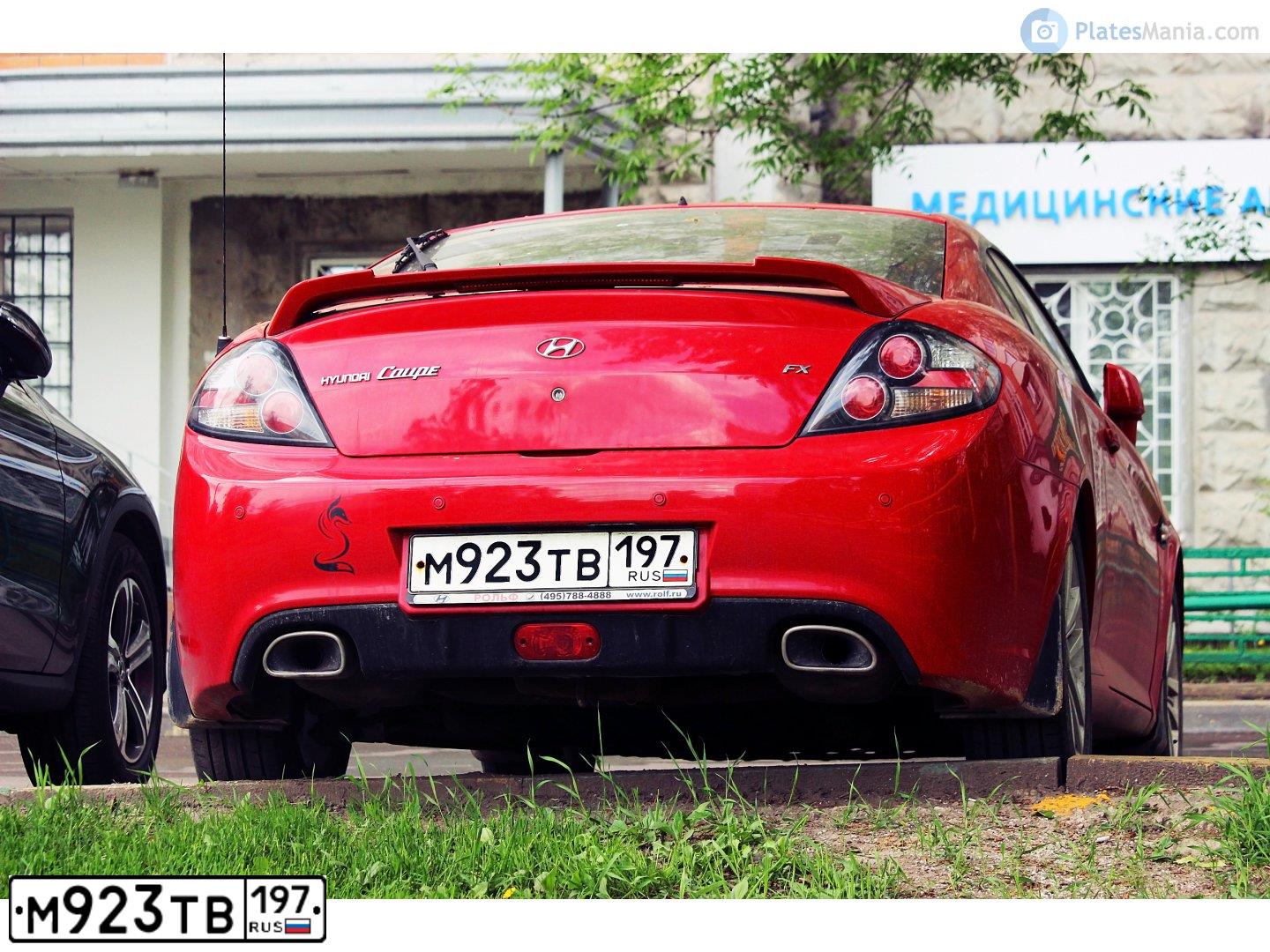 Фото автомобиля HYUNDAI /S-/COUPE / TUSCANI, 2008 — госномер М923ТВ197. Цвет: КРАСНЫЙ
