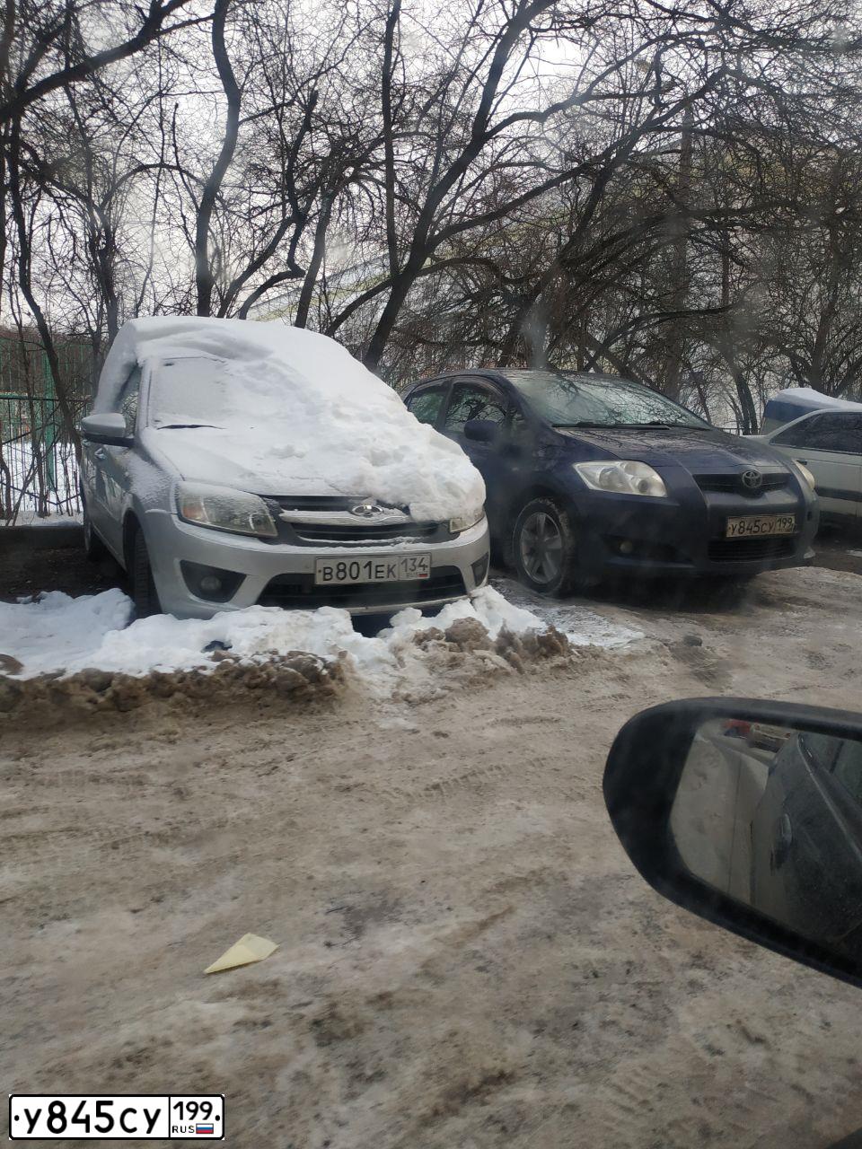 Фото автомобиля MERCEDES E-KLASSE, 2008 — госномер Т845СУ199. Цвет: Серый