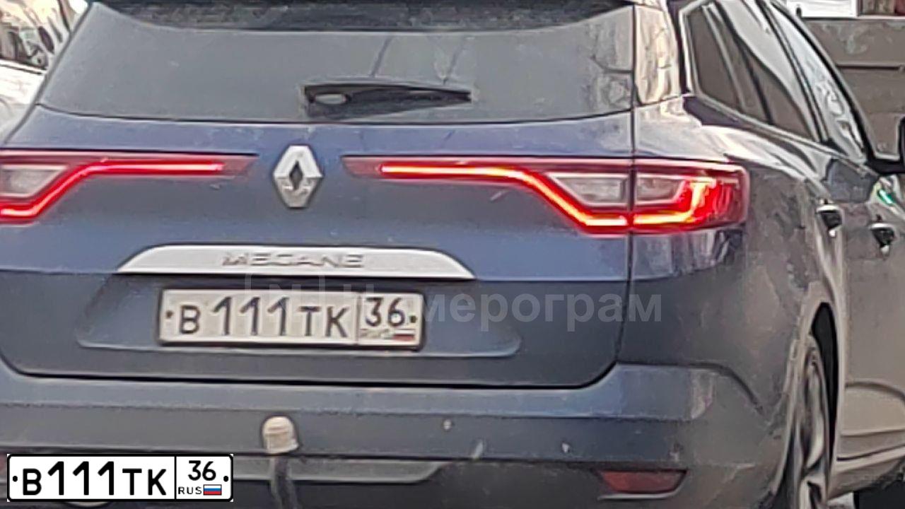 Фото автомобиля LADA 2109 SAMARA, 2001 — госномер В111ТК36. Цвет: СЕРО-СИНИЙ МЕТАЛЛИК