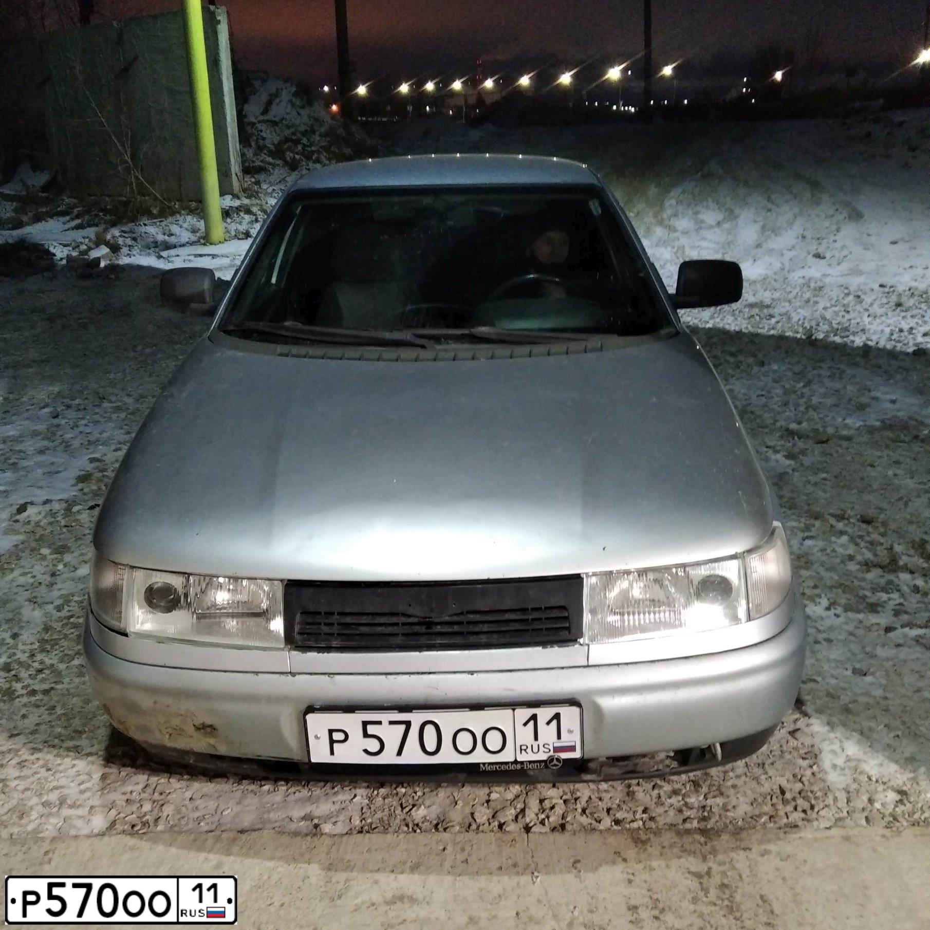 Фото автомобиля LADA 2112 LADA, 2002 — госномер Р570ОО11. Цвет: СЕРЕБРИСТО-ГОЛУБОЙ