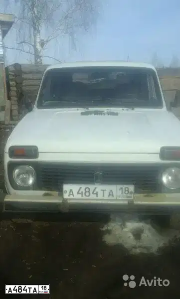 Фото автомобиля LADA 2121 NIVA, 1997 — госномер А484ТА18. Цвет: Белый