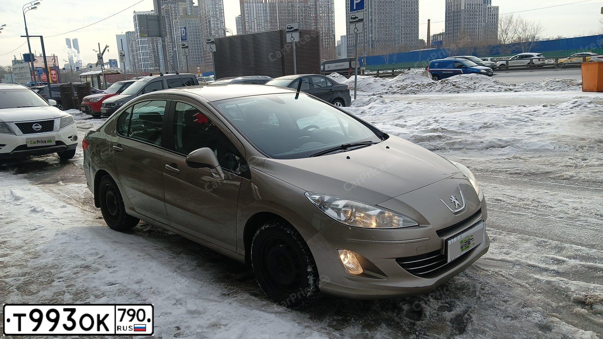 Фото автомобиля PEUGEOT 408, 2014 — госномер Т993ОК790. Цвет: БЕЖЕВЫЙ