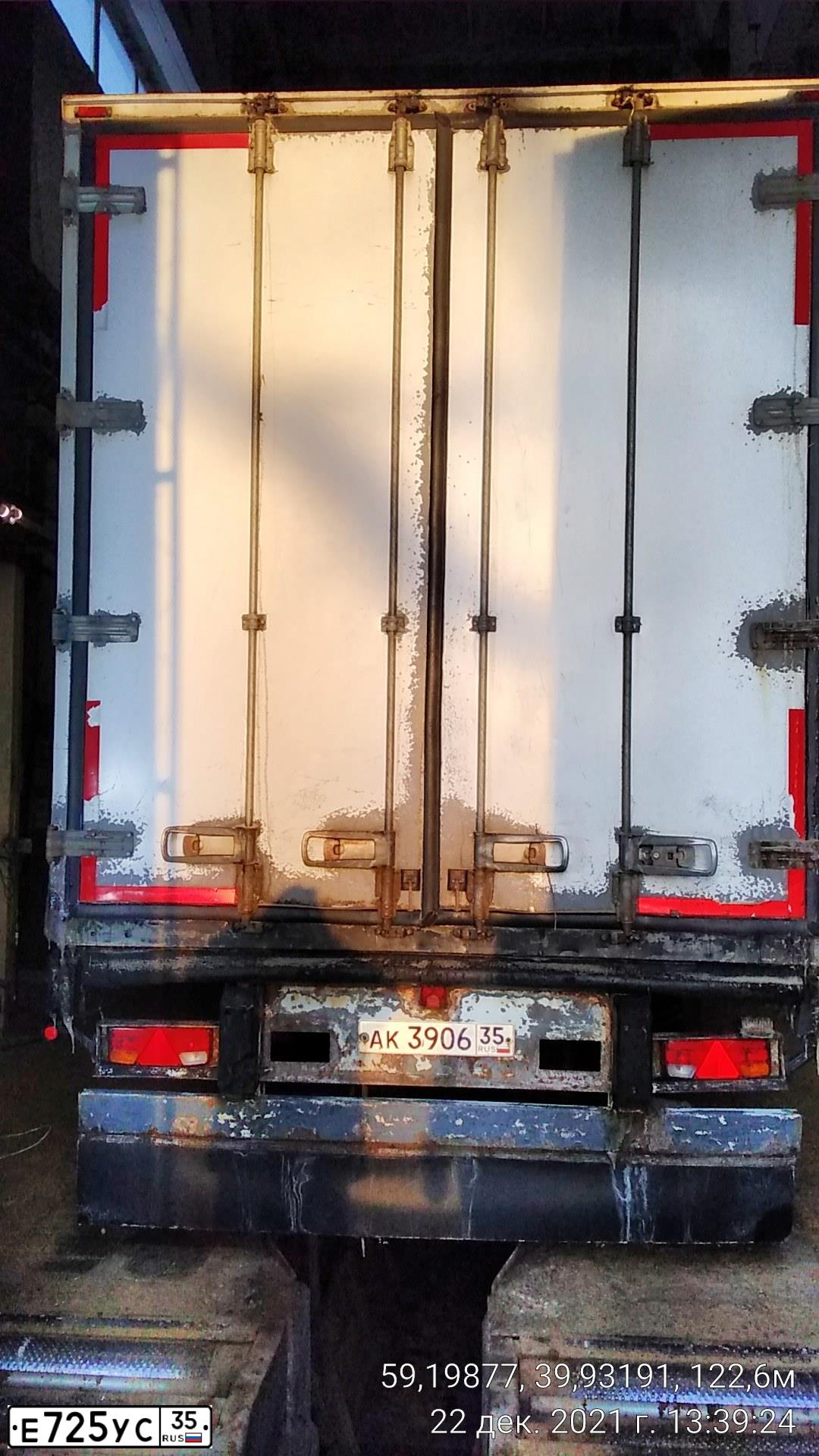 Фото автомобиля SCANIA SERIE G /4X2/, 2012 — госномер Е725УС35. Цвет: СИНИЙ