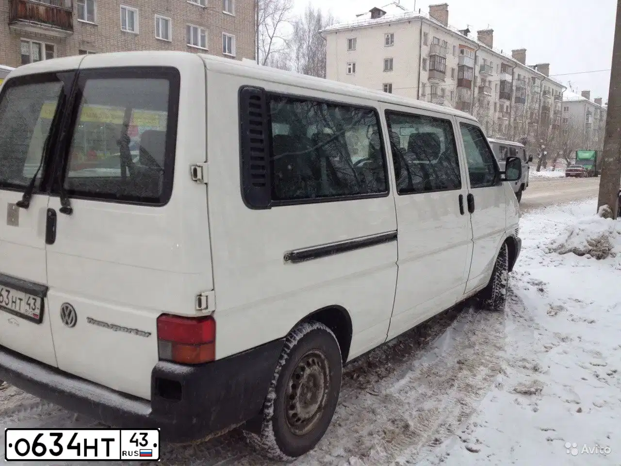 Фото автомобиля LADA 2121 NIVA, 1998 — госномер О634НТ43. Цвет: ФИОЛЕТОВЫЙ