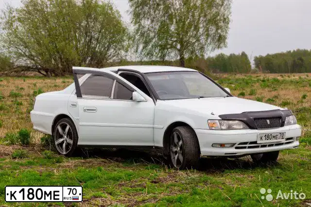 Фото автомобиля ТОЙОТА КРЕСТА, 1997 — госномер М745НЕ142