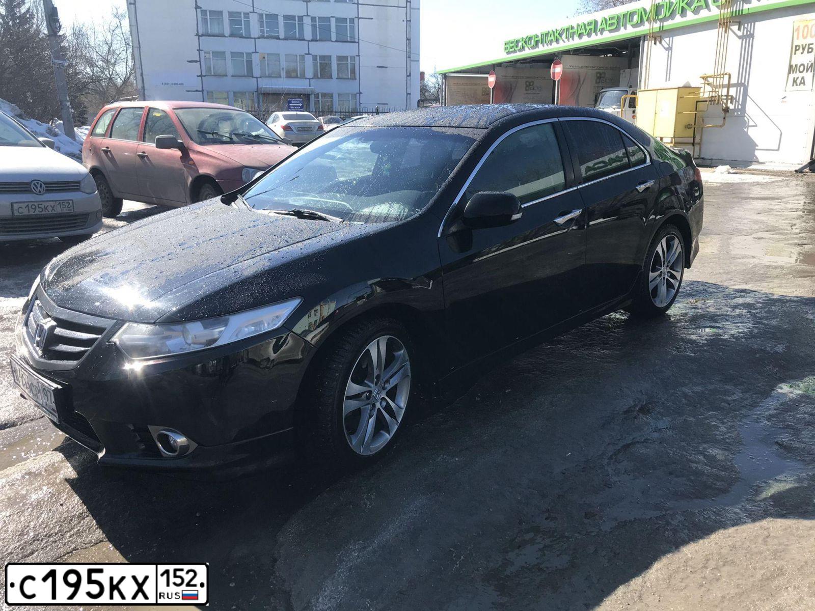Фото автомобиля VOLKSWAGEN POLO, 2012 — госномер С195КХ152. Цвет: СЕРЕБРИСТЫЙ