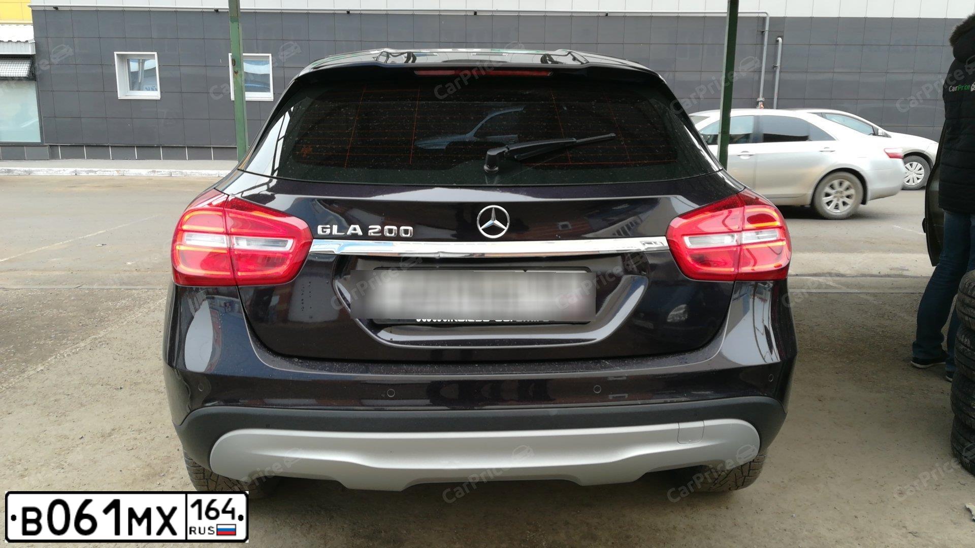Фото автомобиля MERCEDES GLA-KLASSE, 2014 — госномер В061МХ164. Цвет: ФИОЛЕТОВЫЙ