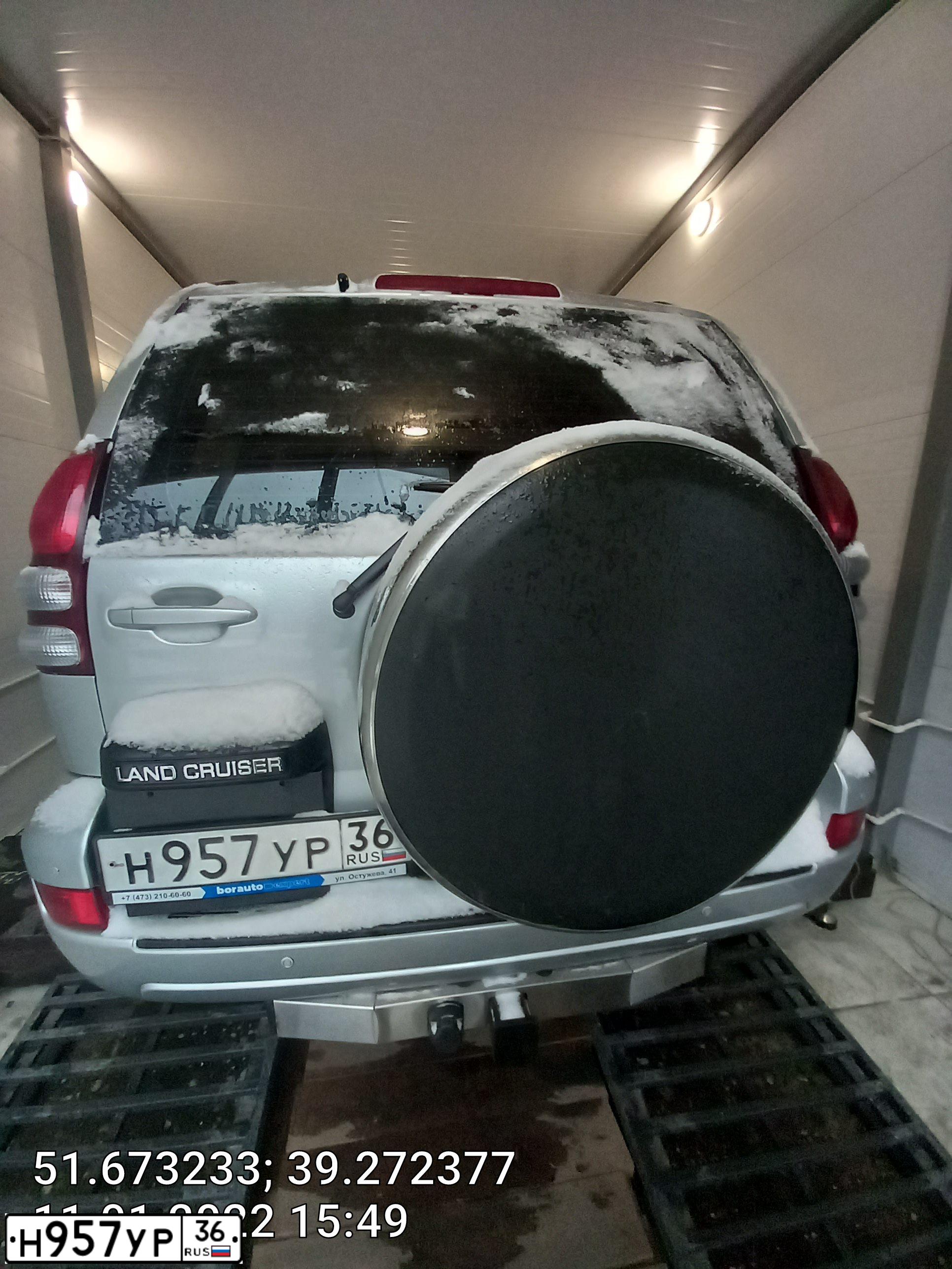 Фото автомобиля TOYOTA RAV4, 2012 — госномер Н957УР36. Цвет: БЕЛЫЙ