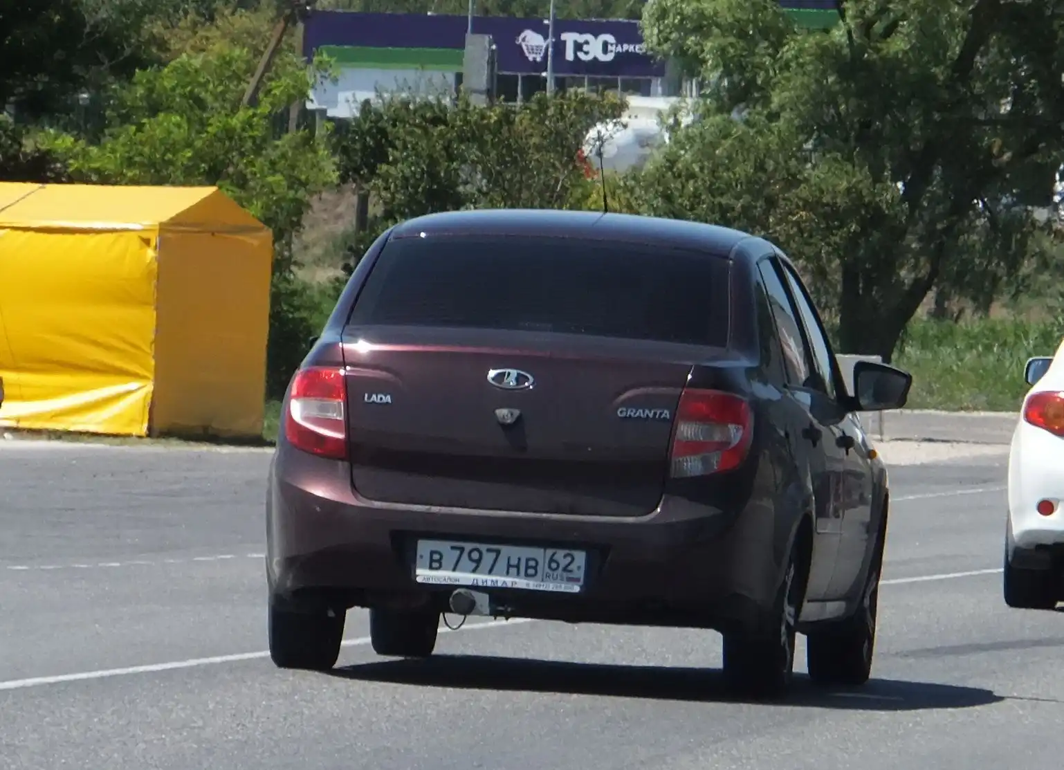 Фото автомобиля LADA 2115 SAMARA, 2007 — госномер Р148НХ48. Цвет: Серо-сине-зеленый