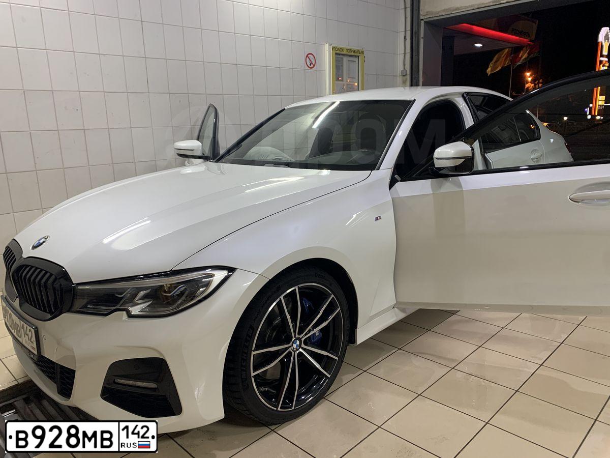 Фото автомобиля BMW SERIE 3, 2019 — госномер К404УС193. Цвет: Белый