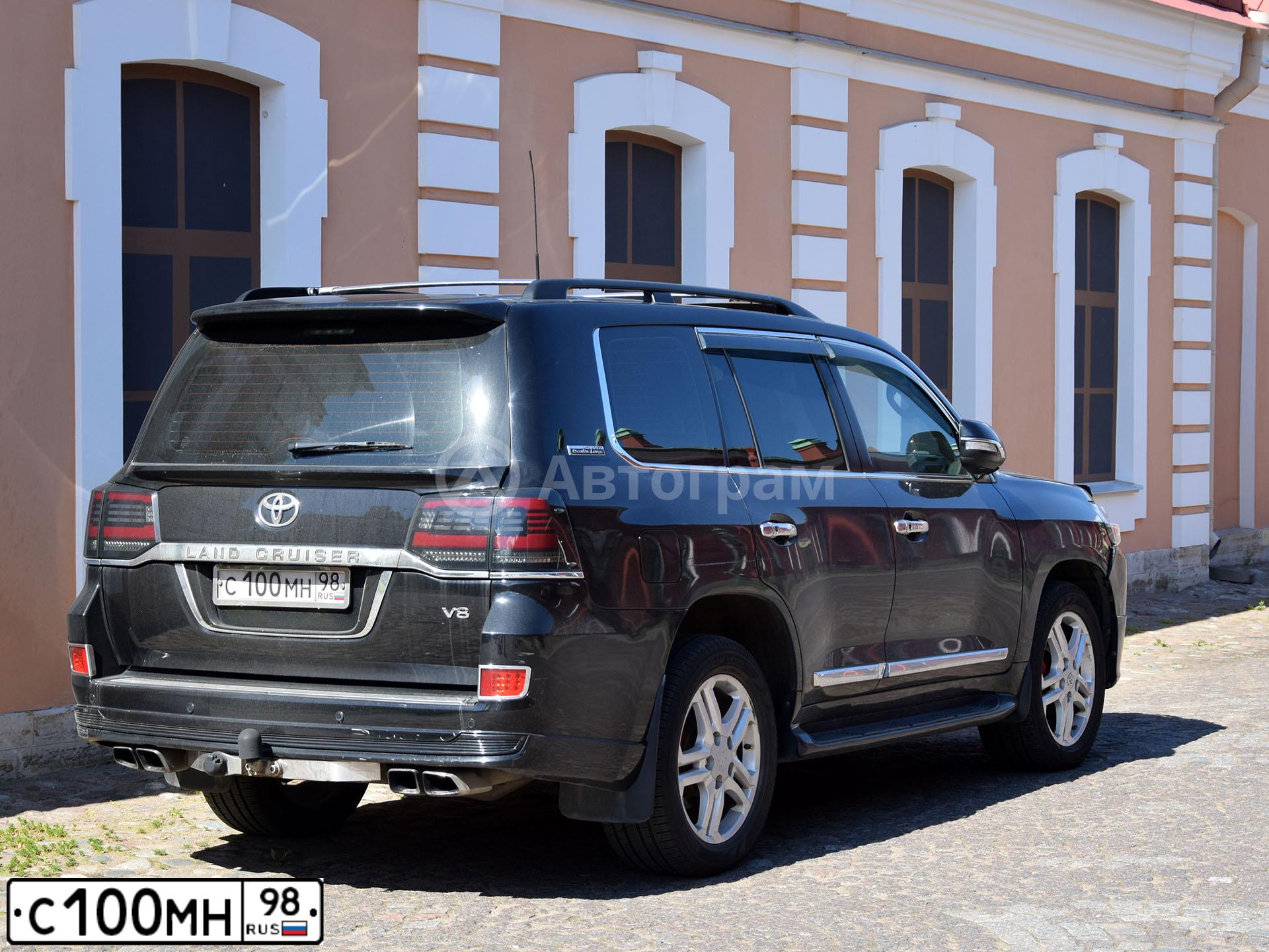 Фото автомобиля TOYOTA LANDCRUISER 200, 2011 — госномер С100МН98. Цвет: ЧЕРНЫЙ