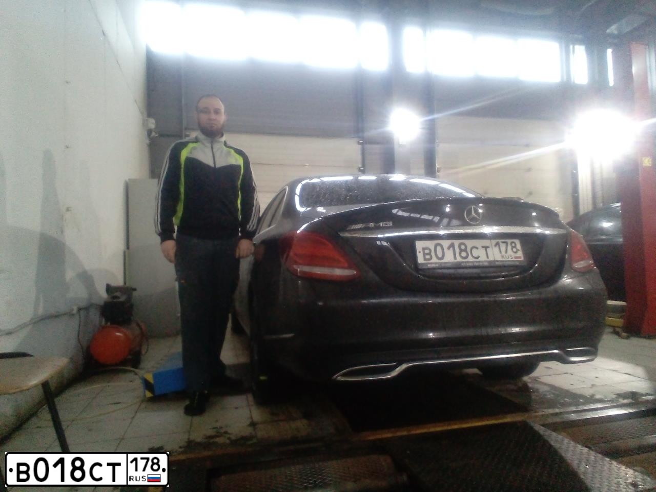 Фото автомобиля MERCEDES-BENZ C250, 2014 — госномер С999МС198. Цвет: ЧЕРНЫЙ