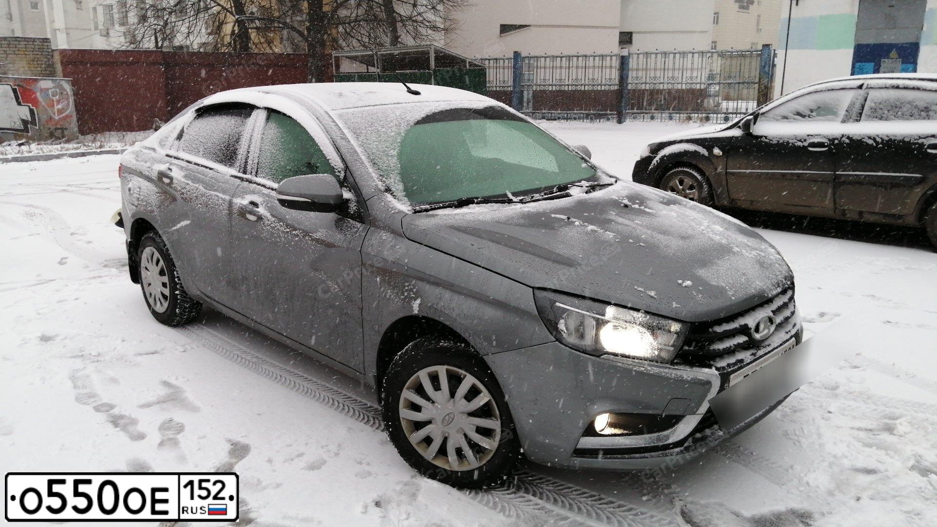 Фото автомобиля HYUNDAI TUCSON, 2005 — госномер О550ЕО152. Цвет: СВЕТЛО-СЕРЫЙ